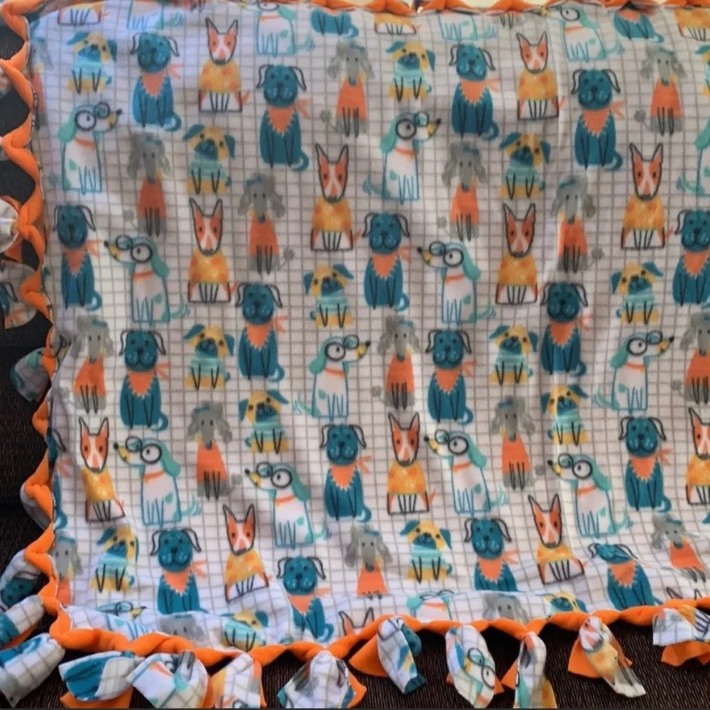 🐾🐾🐾Dogs fleece blanket. Dogs throw blanket.Dogs puppies handmade fleece